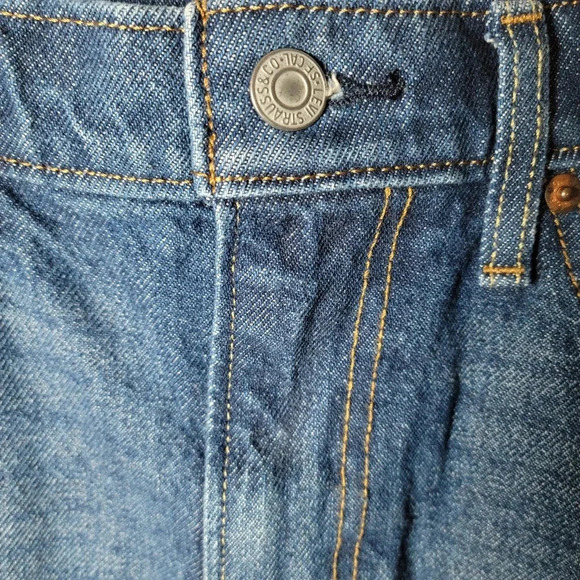 Levi's Asymmetrical Denim Skirt | Fall Denim Skirt | Levi's Skirt | Size… - Picture 3 of 8